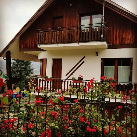 Bed & Breakfast La Rocca Bianca 3*