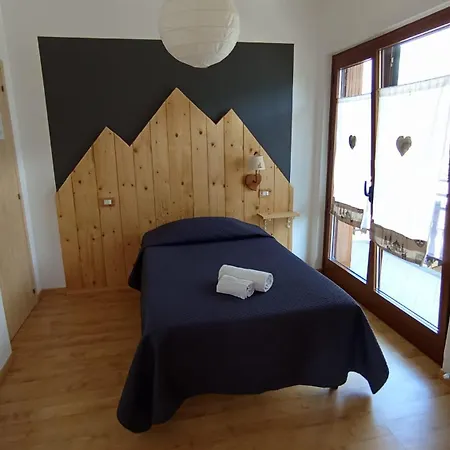 Frühstückspension La Rocca Bianca 3*